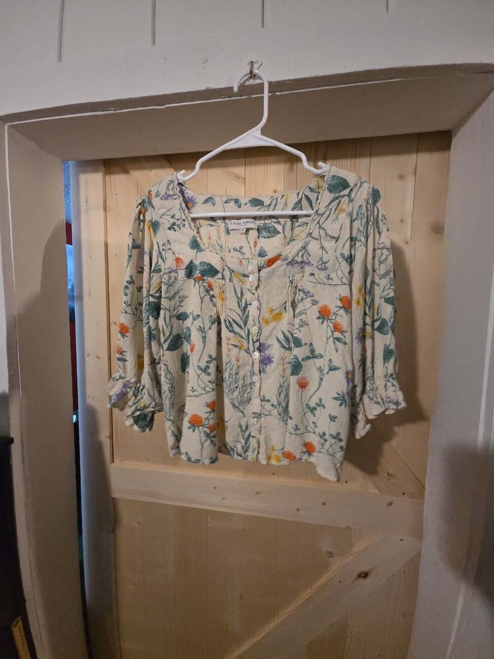 Laura Ashley Floral Blouse Size XL Button Down